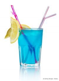 Der Star auf jedem Kindergeburtstag: Der Cocktail „Blaue Lagune“